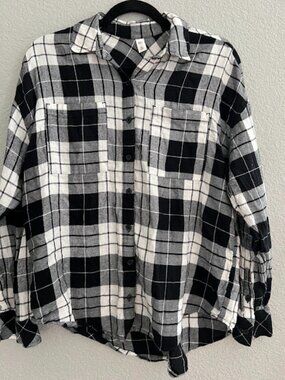 BP Black White Plaid Button Down Flannel Boyfriend Shirt Size Small